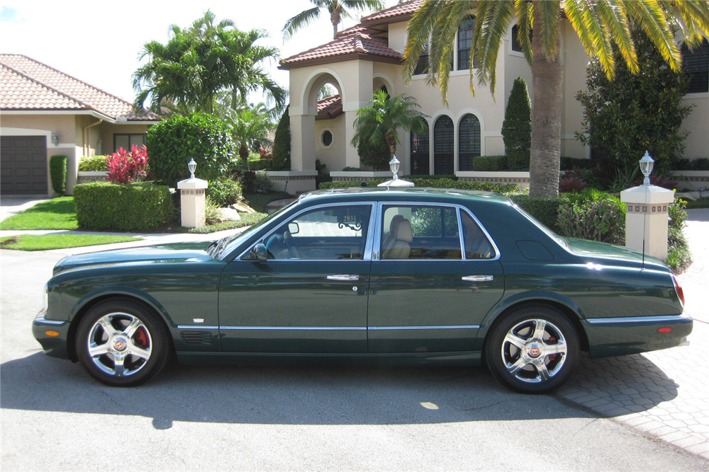 2001 BENTLEY ARNAGE RED LABEL SEDAN - Side Profile - 220266