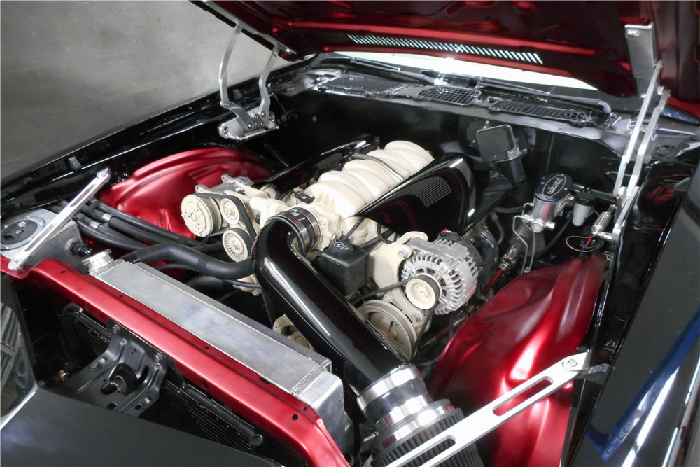 1970 CHEVROLET CAMARO Z/28 RS CUSTOM COUPE - Engine - 220305