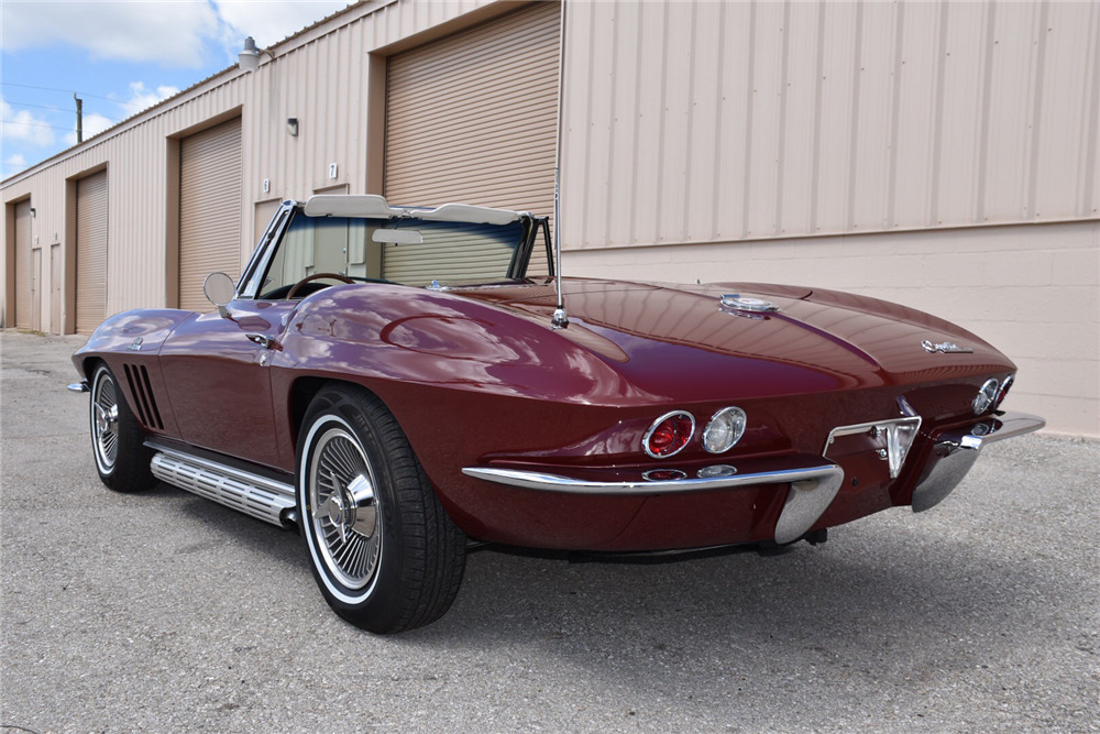 1965 CHEVROLET CORVETTE 396/425 CONVERTIBLE - Rear 3/4 - 220313