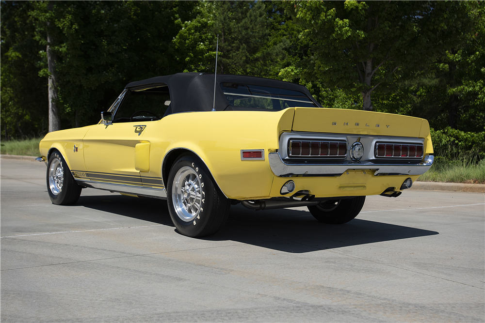 1968 SHELBY GT500KR CONVERTIBLE - Rear 3/4 - 220364