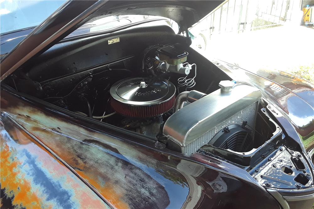 1941 PLYMOUTH DELUXE SEDAN - Engine - 220461