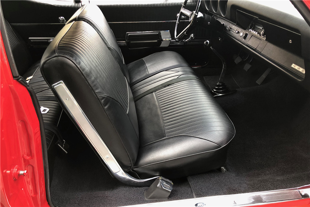 1968 OLDSMOBILE 442 W30 - Interior - 220479