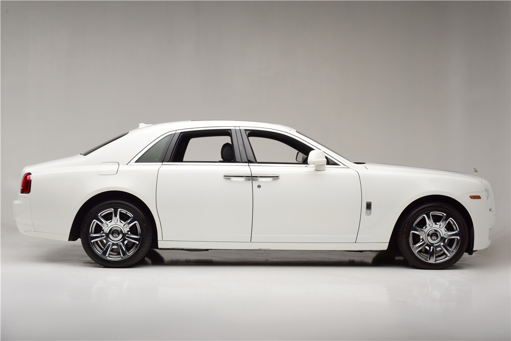 2015 ROLLS-ROYCE GHOST - Side Profile - 220653