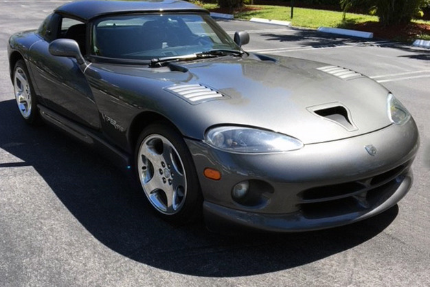 2002 Dodge Viper Rt 10 Roadster Front 3 4 221072