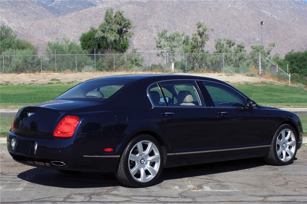2006 BENTLEY CONTINENTAL FLYING SPUR - Rear 3/4 - 221115