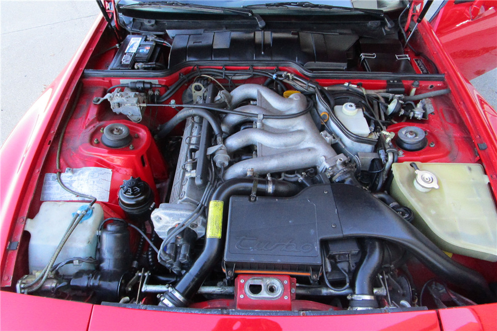 1986 PORSCHE 944 - Engine - 221131