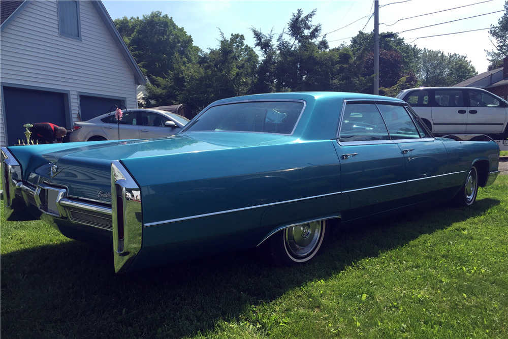 1966 CADILLAC DE VILLE - Rear 3/4 - 221184