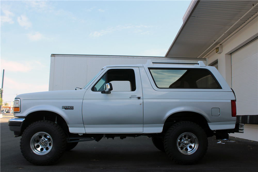 1993 Ford Bronco 2 Door Suv