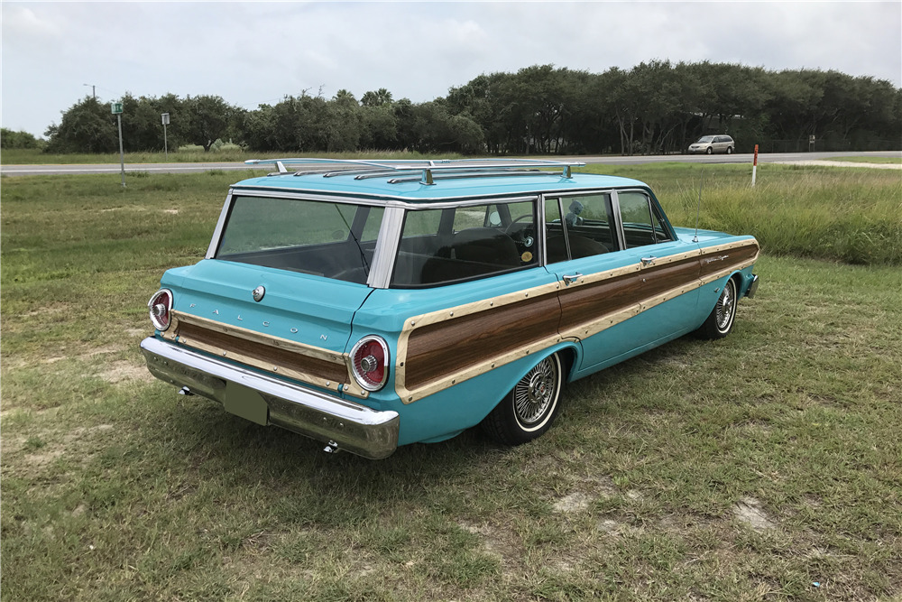 1964 FORD FALCON WAGON - Rear 3/4 - 221824