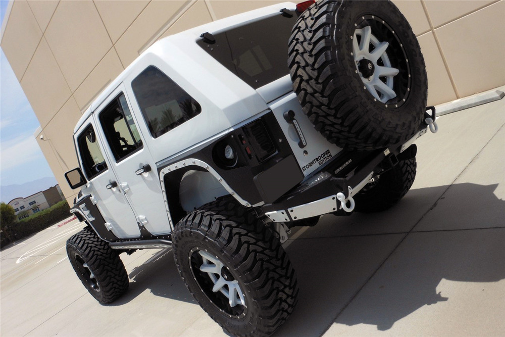 2018 JEEP WRANGLER JK CUSTOM SUV - Rear 3/4 - 221910