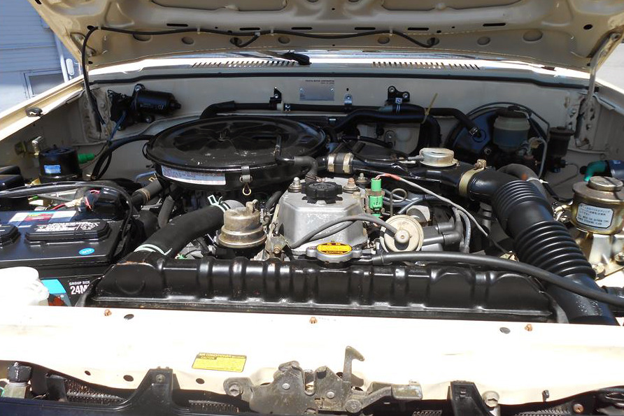 1986 TOYOTA 4X4 PICKUP - Engine - 221932