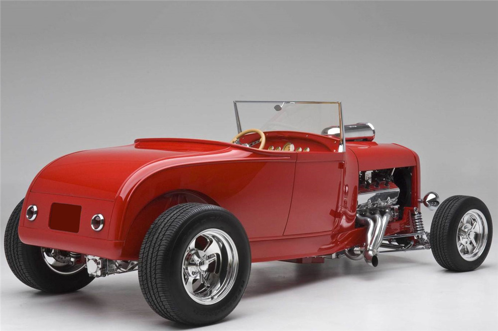 1932 FORD CUSTOM ROADSTER - Rear 3/4 - 221966