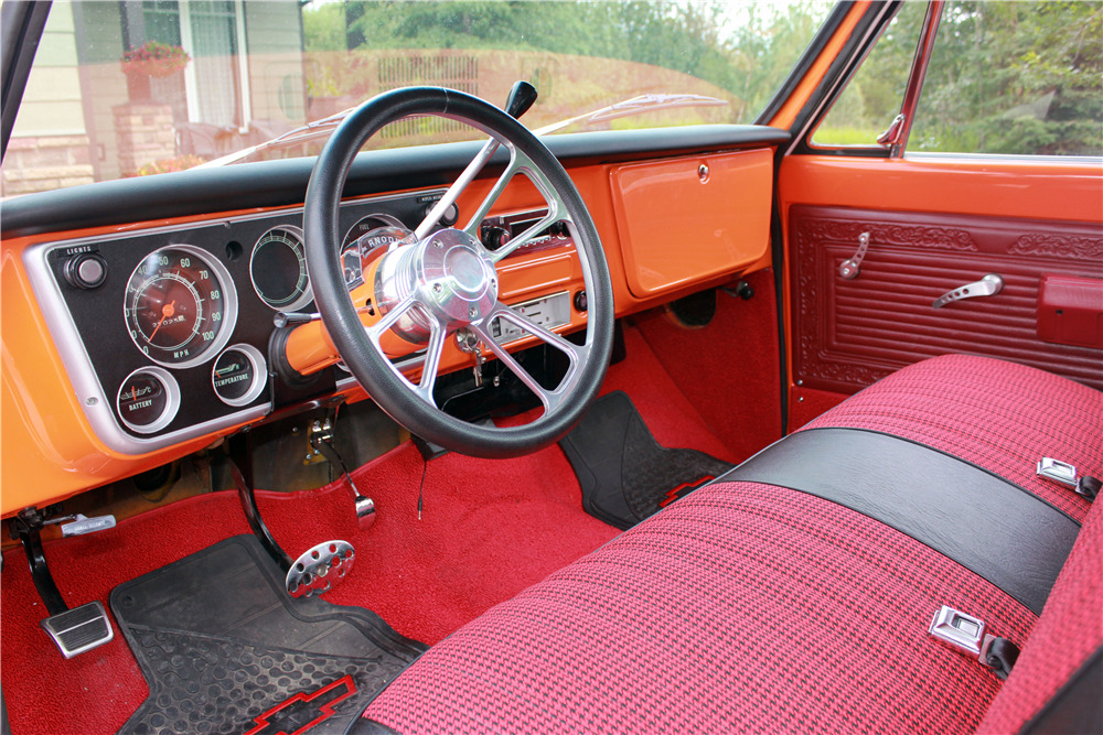 1970 CHEVROLET C10 CUSTOM PICKUP - Interior - 222029
