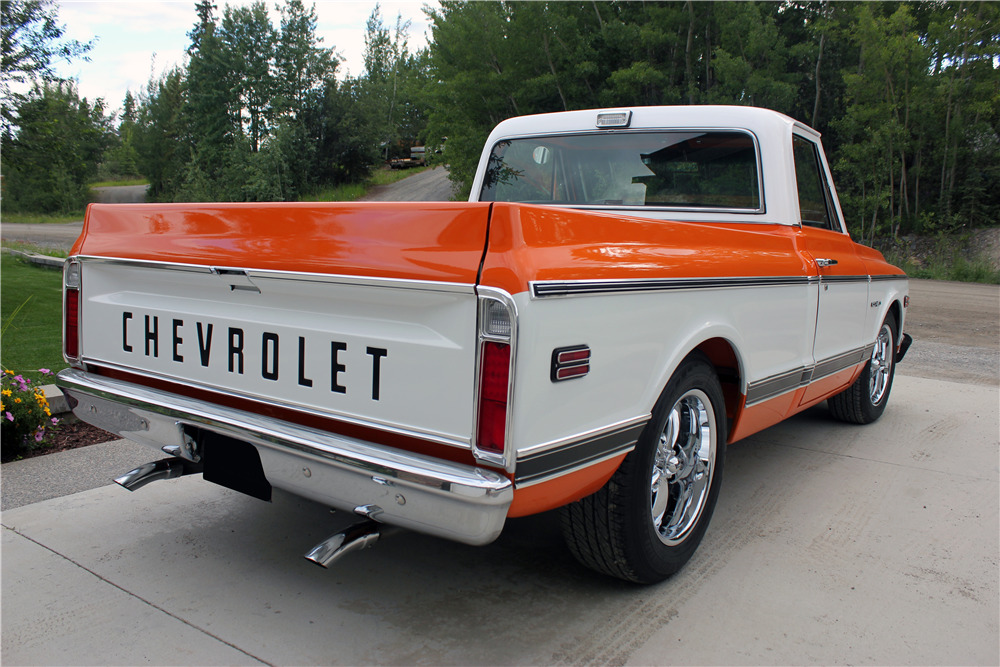 1970 CHEVROLET C10 CUSTOM PICKUP - Rear 3/4 - 222029