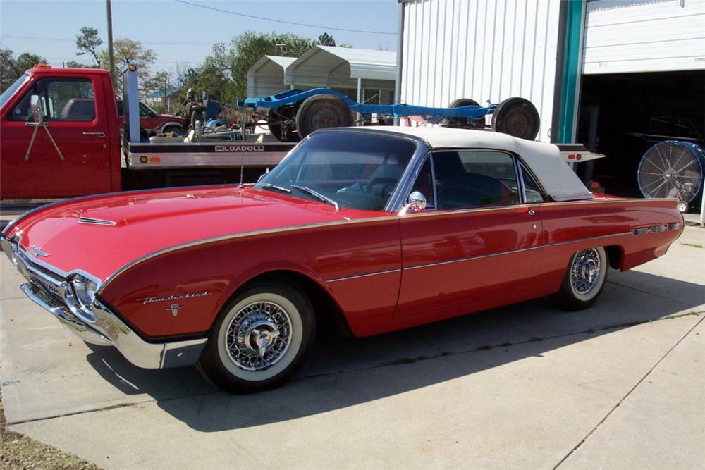 1962 FORD THUNDERBIRD ROADSTER - Front 3/4 - 22211
