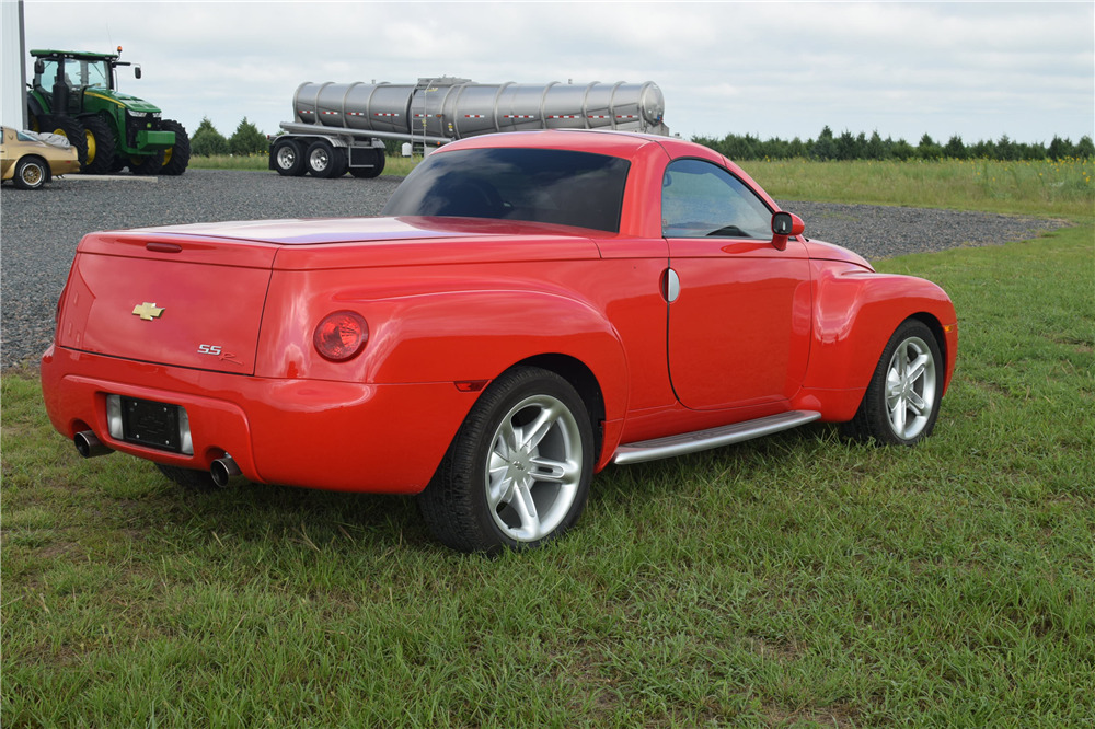 2003 CHEVROLET SSR CONVERTIBLE PICKUP - Rear 3/4 - 222127
