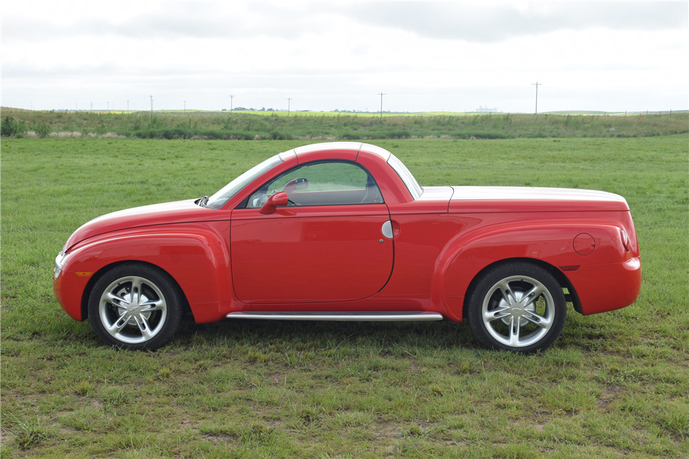 2003 CHEVROLET SSR CONVERTIBLE PICKUP - Side Profile - 222127