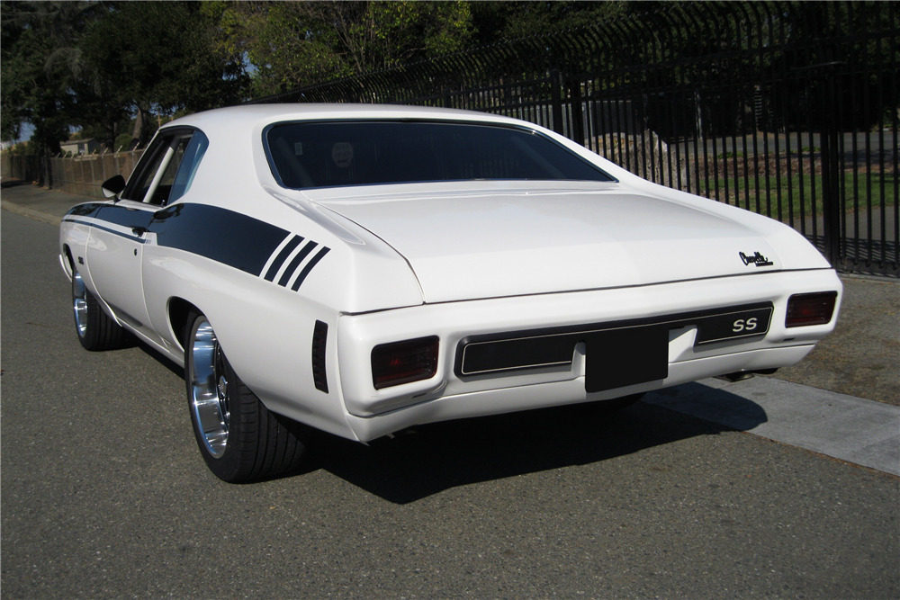 1970 CHEVROLET CHEVELLE CUSTOM COUPE - Rear 3/4 - 222169