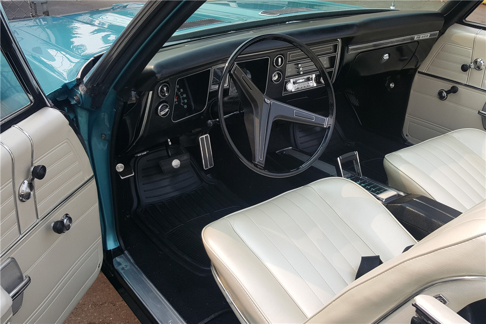 1968 CHEVROLET CHEVELLE SS 396 CONVERTIBLE - Interior - 222302