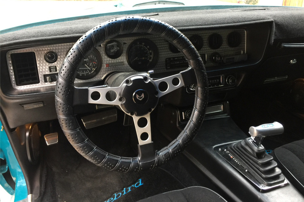 1977 PONTIAC TRANS AM CUSTOM COUPE - Interior - 222354