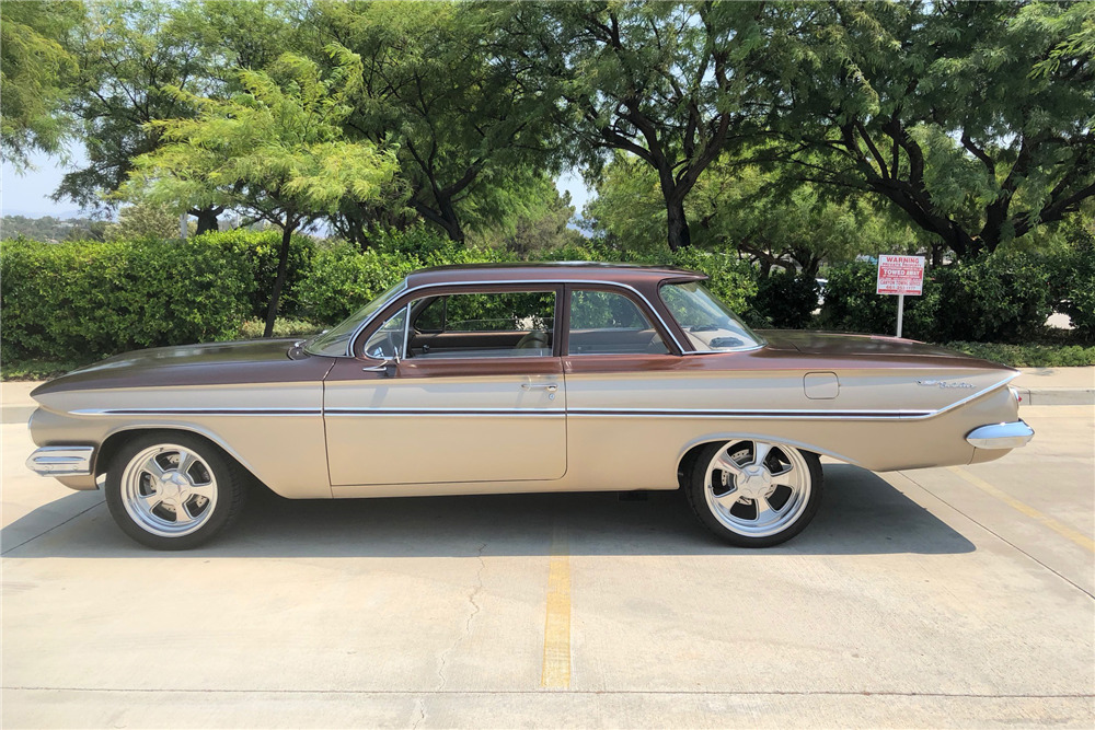 1961 CHEVROLET BEL AIR CUSTOM SEDAN - Side Profile - 222412
