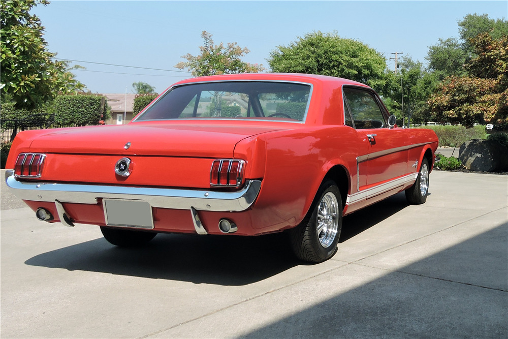 1965 FORD MUSTANG - Rear 3/4 - 222550