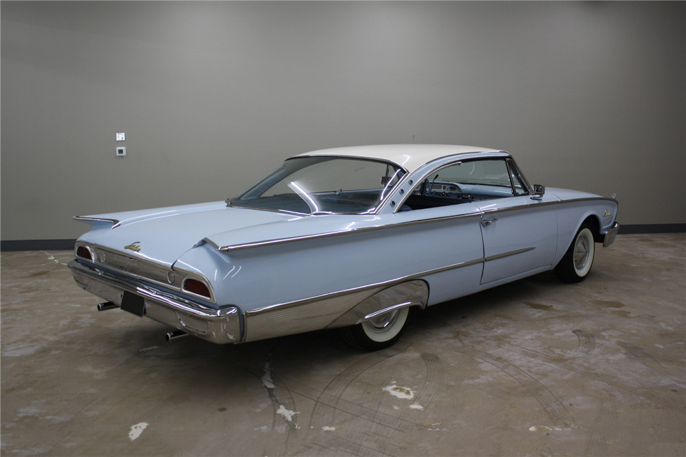 1960 FORD GALAXIE CUSTOM STARLINER - Rear 3/4 - 222651