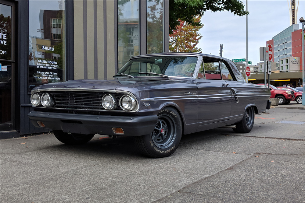 1964 FORD FAIRLANE 500 CUSTOM HARDTOP - Front 3/4 - 222723