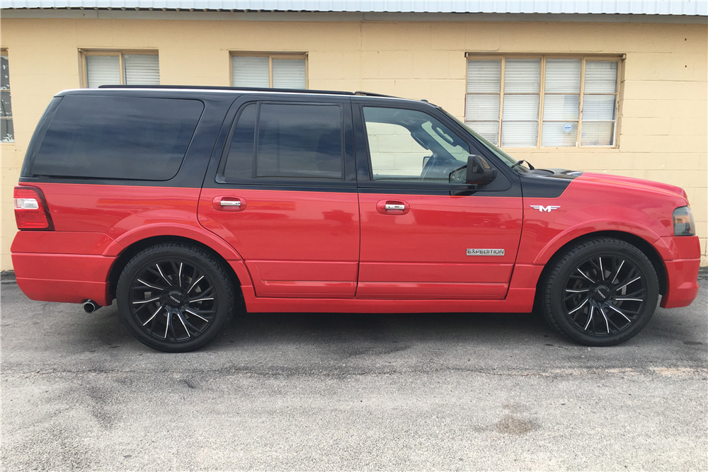 2008 FORD EXPEDITION CUSTOM SUV - Side Profile - 222867