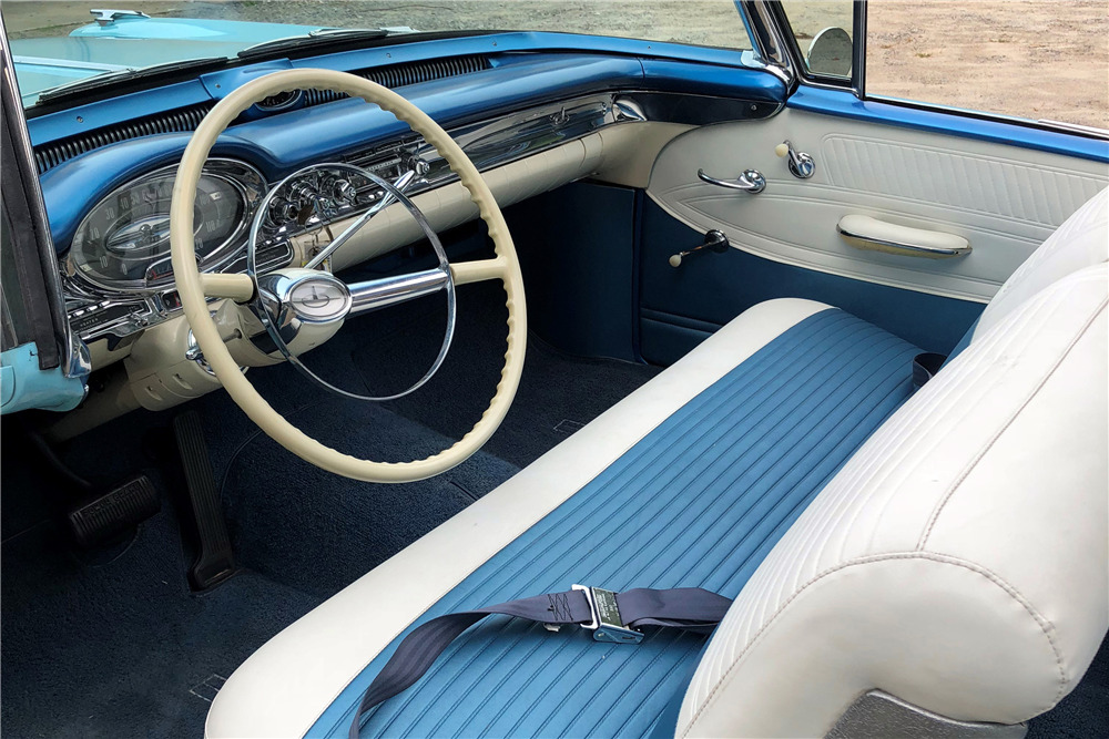 1957 OLDSMOBILE ROCKET 88 CONVERTIBLE - Interior - 222924