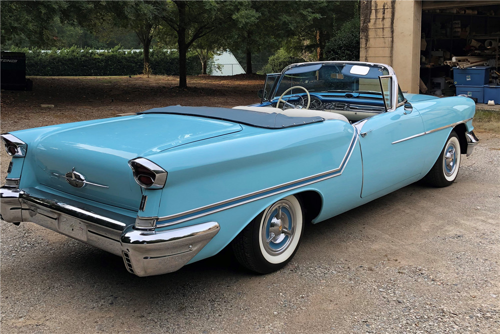 1957 OLDSMOBILE ROCKET 88 CONVERTIBLE - Rear 3/4 - 222924