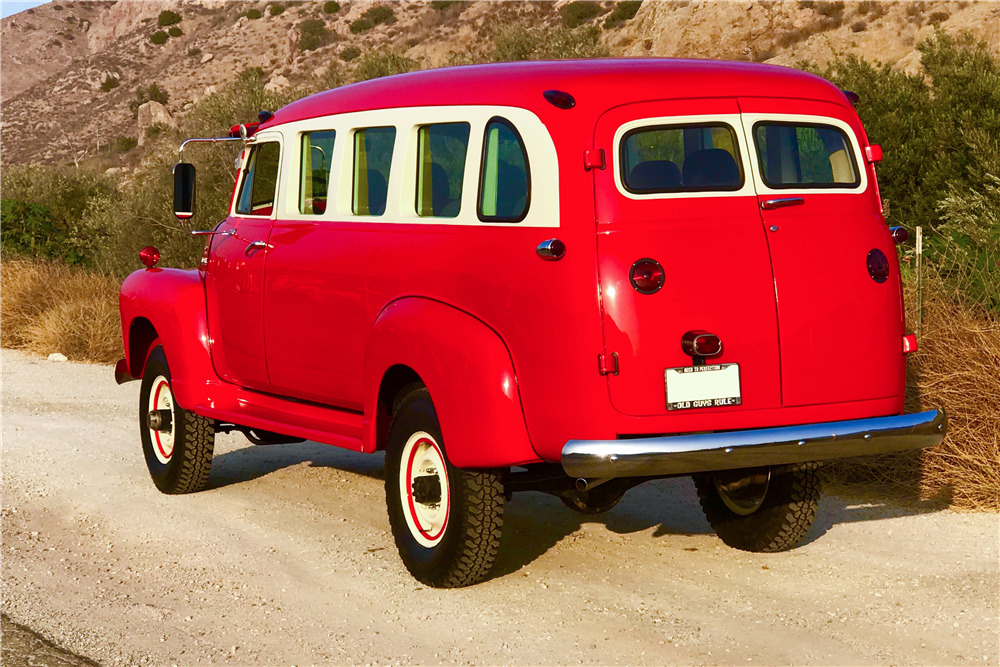 1951 CHEVROLET 3800 CUSTOM PANEL TRUCK - Rear 3/4 - 222956