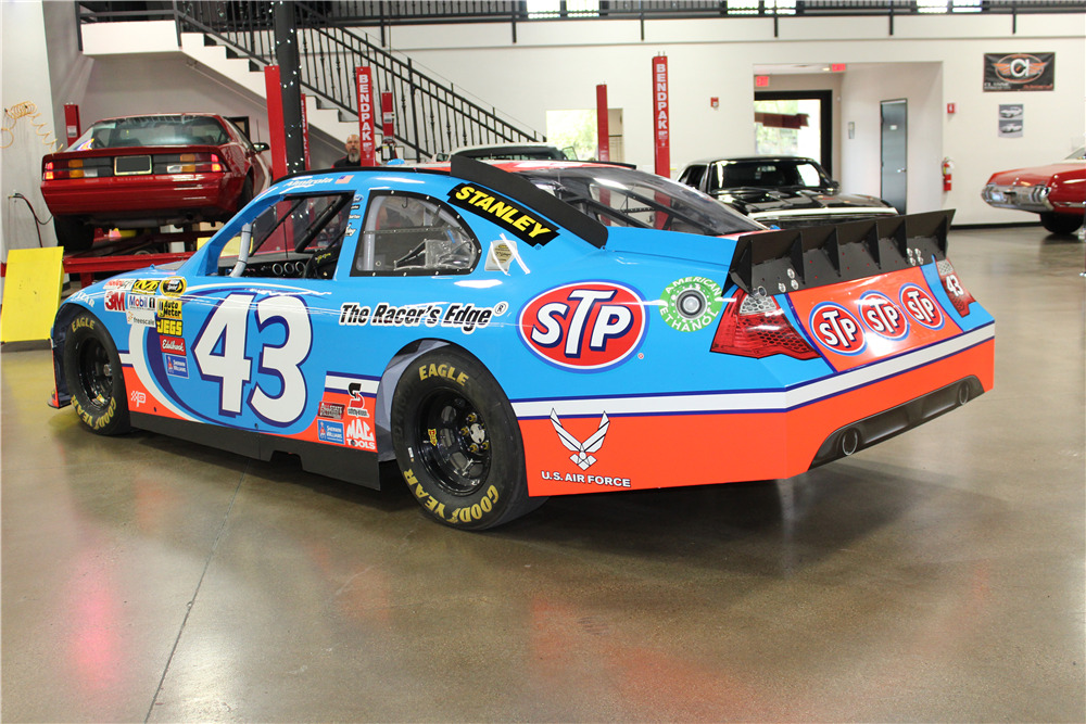 2012 Ford Fusion Nascar Race Car 2012 Ford Fusion Nascar Race Car