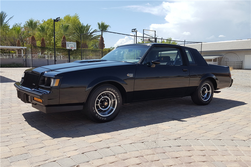 1987 BUICK GRAND NATIONAL - Front 3/4 - 223298