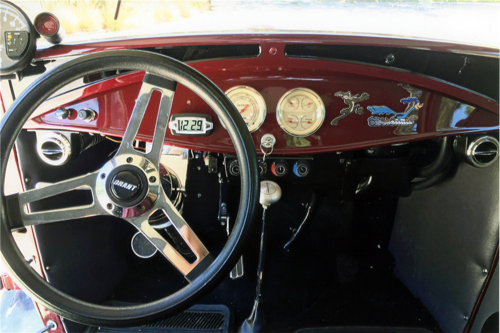 1932 FORD MODEL A CUSTOM COUPE - Interior - 223511
