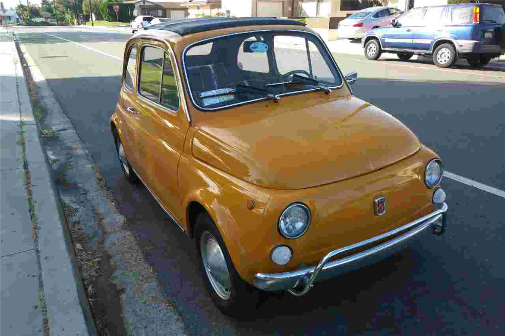 1972 FIAT 500L - Front 3/4 - 223544