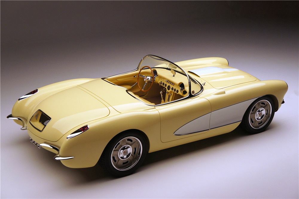 1957 CHEVROLET CORVETTE CUSTOM ROADSTER - Rear 3/4 - 223612