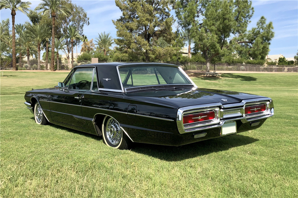 1964 FORD THUNDERBIRD - Rear 3/4 - 224053