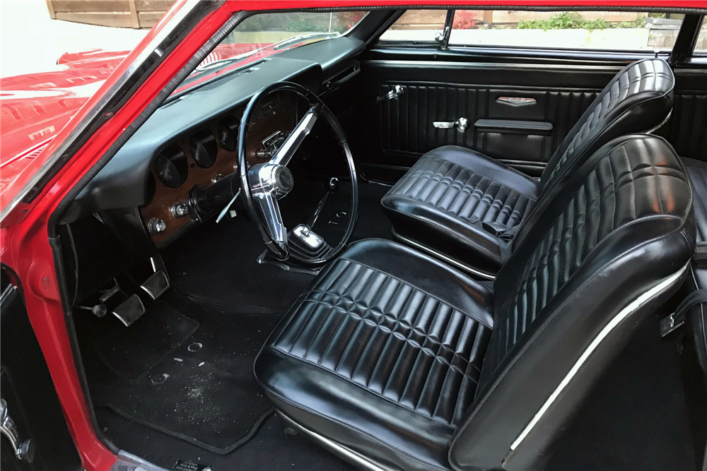1966 PONTIAC GTO - Interior - 224094