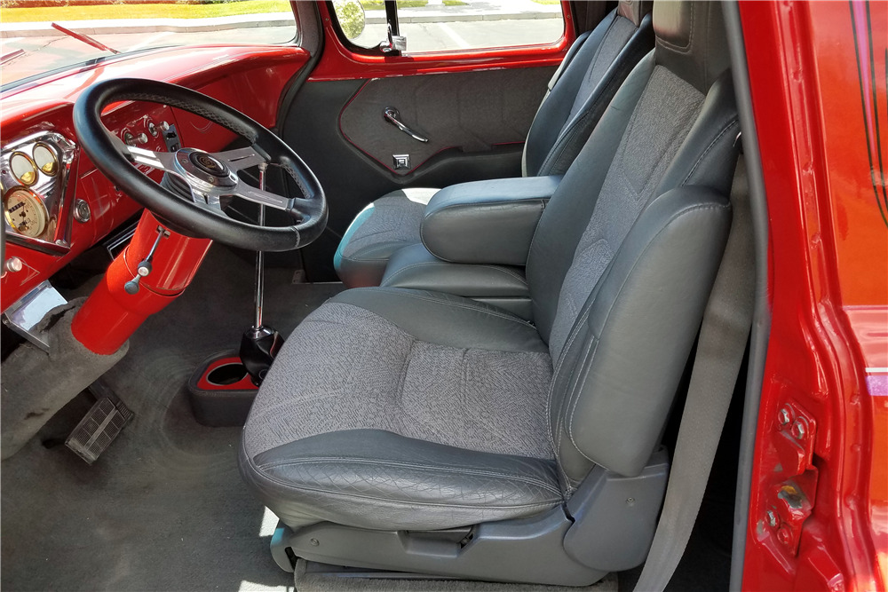 1959 CHEVROLET APACHE CUSTOM PANEL TRUCK - Interior - 224130
