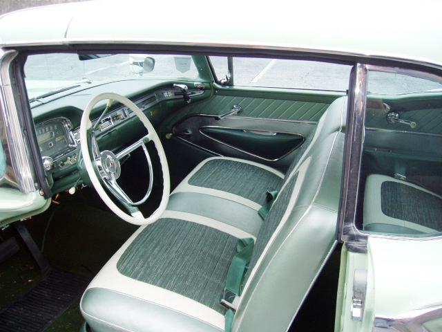 1959 FORD GALAXIE 500 SKYLINER RETRACTABLE - Interior - 22419