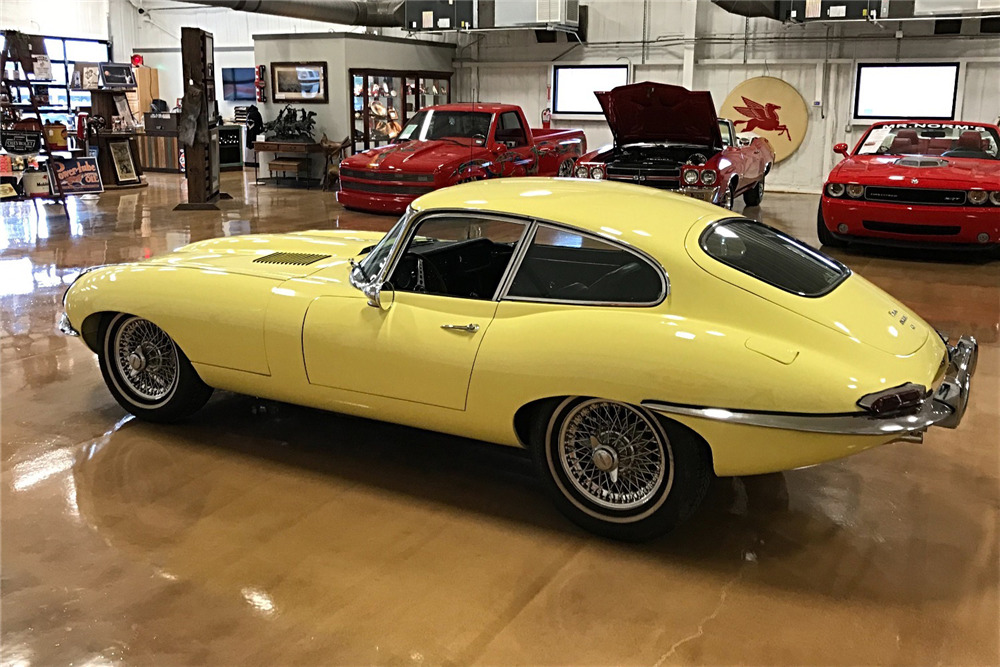1967 JAGUAR XKE - Side Profile - 224286