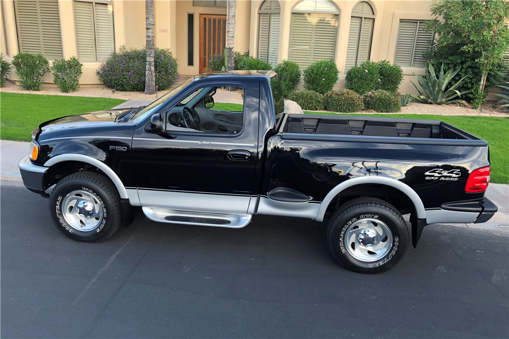 1997 FORD F-150 LARIAT 4X4 SPORTSIDE PICKUP - Side Profile - 224341