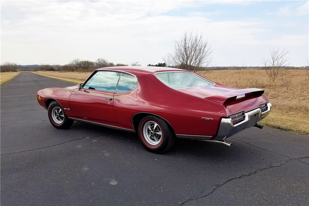 1969 PONTIAC GTO JUDGE RAM AIR III - Rear 3/4 - 224397