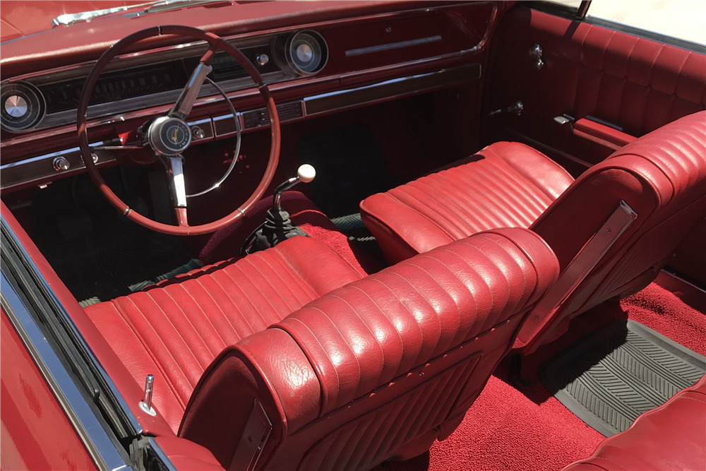 1965 CHEVROLET IMPALA CONVERTIBLE - Interior - 224407