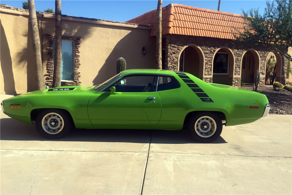 1971 PLYMOUTH ROAD RUNNER - Side Profile - 224466