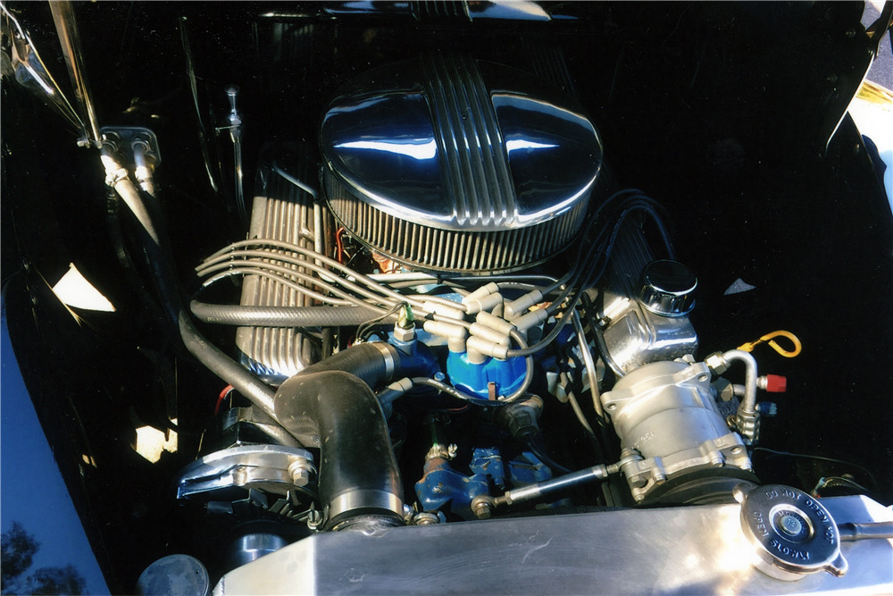1947 FORD CUSTOM WOODY WAGON - Engine - 224510