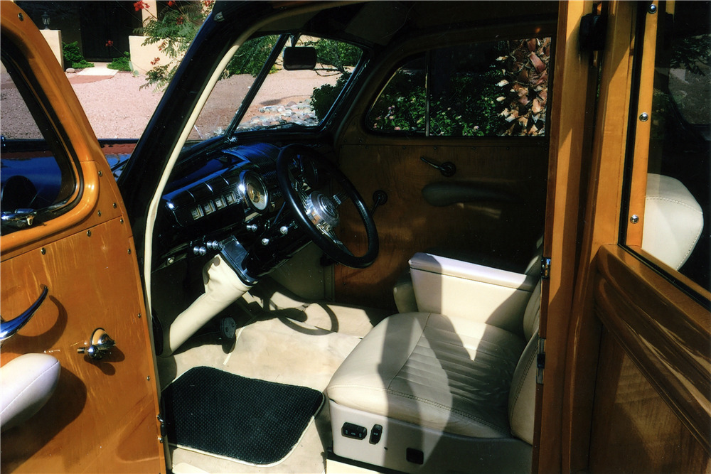 1947 FORD CUSTOM WOODY WAGON - Interior - 224510
