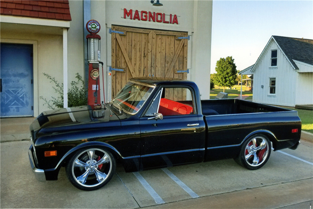 1968 CHEVROLET C10 CUSTOM PICKUP - Side Profile - 224596