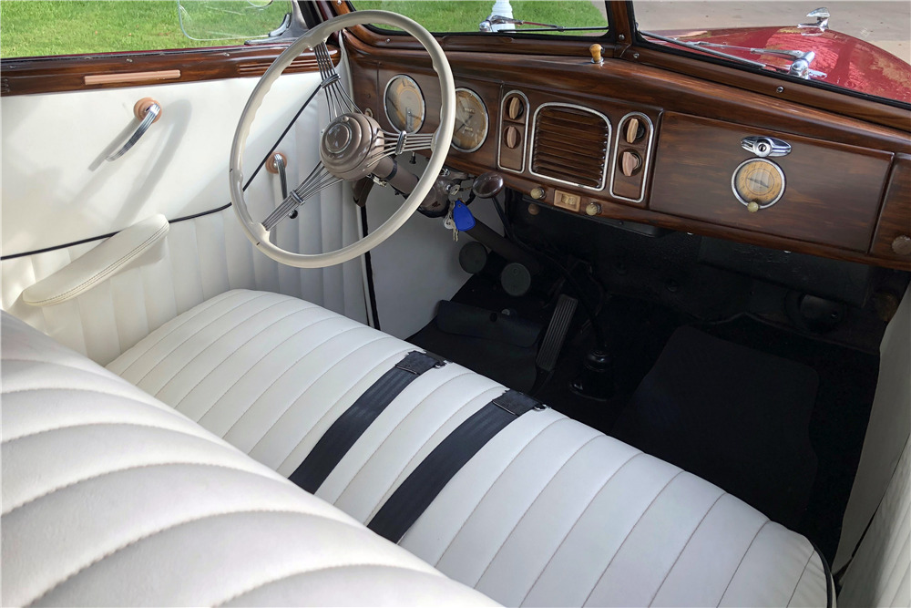 1938-ford-deluxe-custom-convertible-sedan-interior-224705